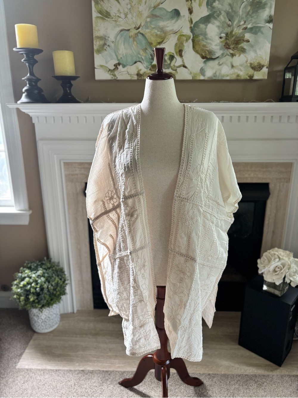 *NEW* Chico’s Floral Embroidered Ruana Covering - “One Size”